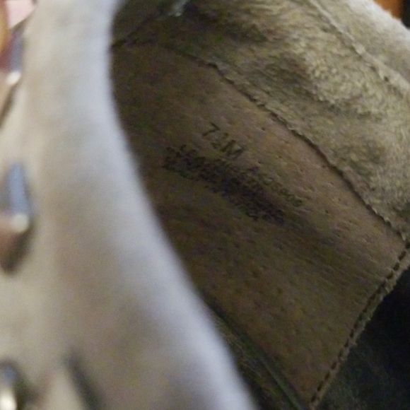 Gray suede leather ankle boots - Picture 8 of 8